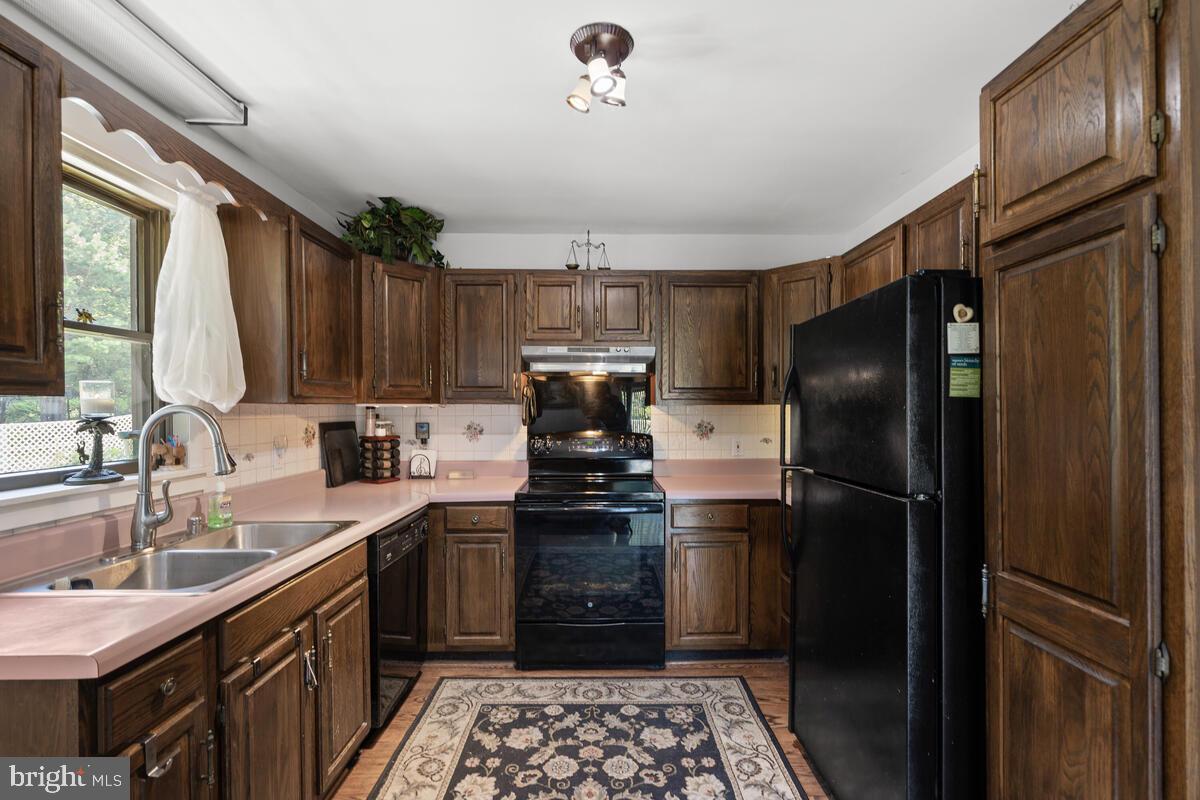 10440 Gambrill Park Road Frederick, MD 21702 - Photo 20 of 72 Kitchen