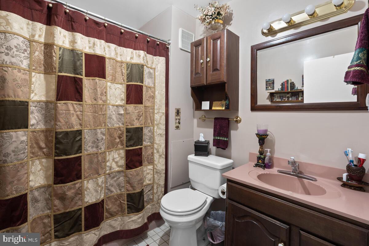 10440 Gambrill Park Road Frederick, MD 21702 - Photo 28 of 72 Full Bath Main Level