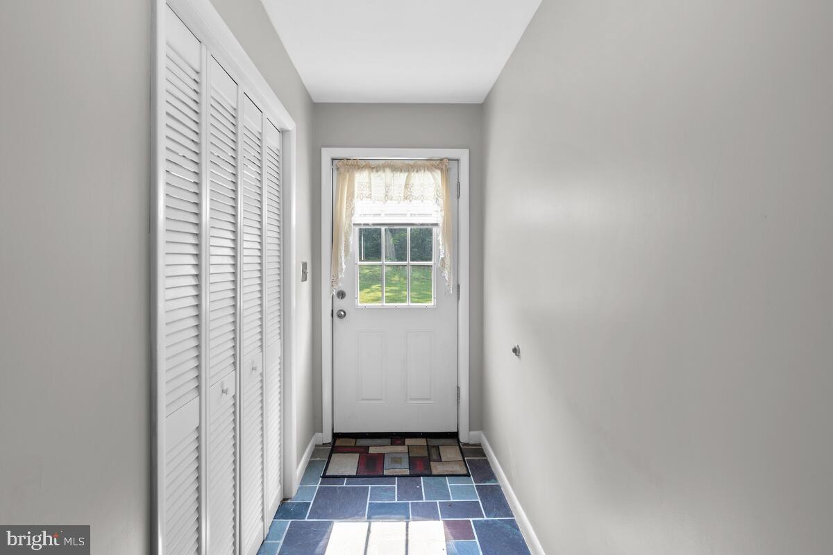 10440 Gambrill Park Road Frederick, MD 21702 - Photo 29 of 72 Side Entry