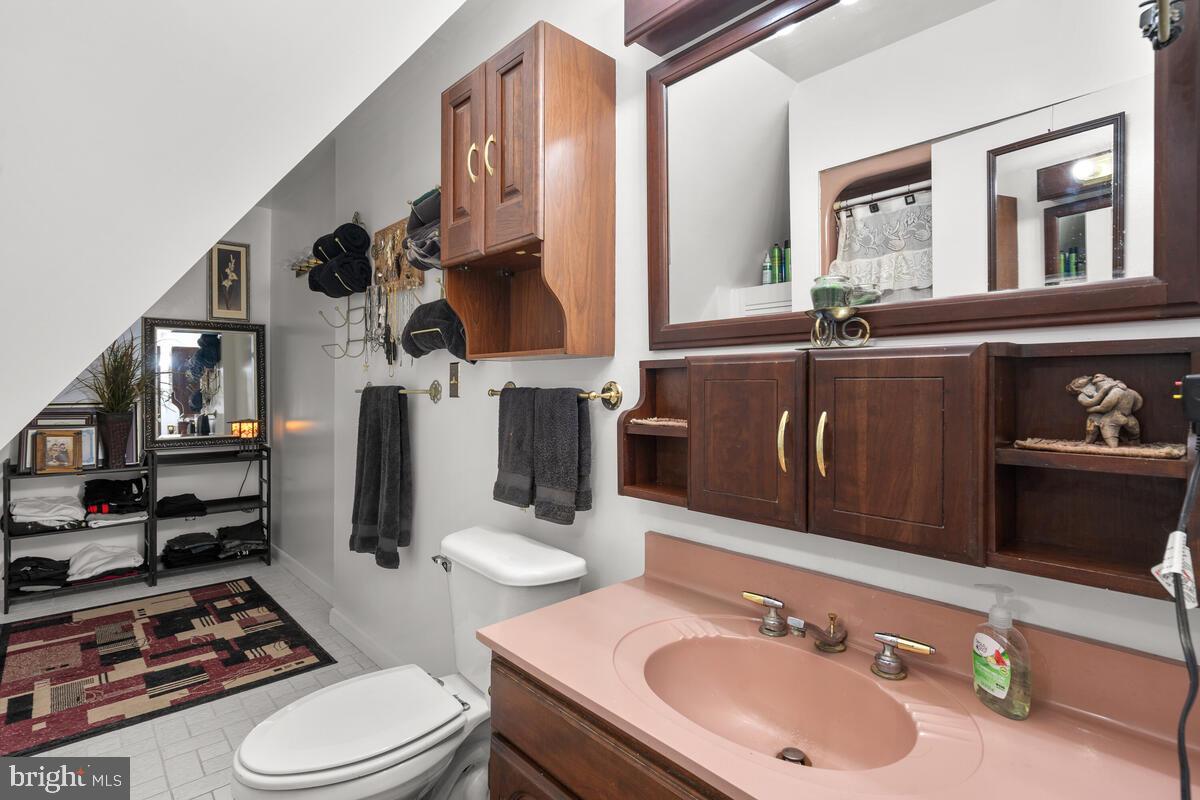 10440 Gambrill Park Road Frederick, MD 21702 - Photo 40 of 72 Upstairs 2 Full Bath