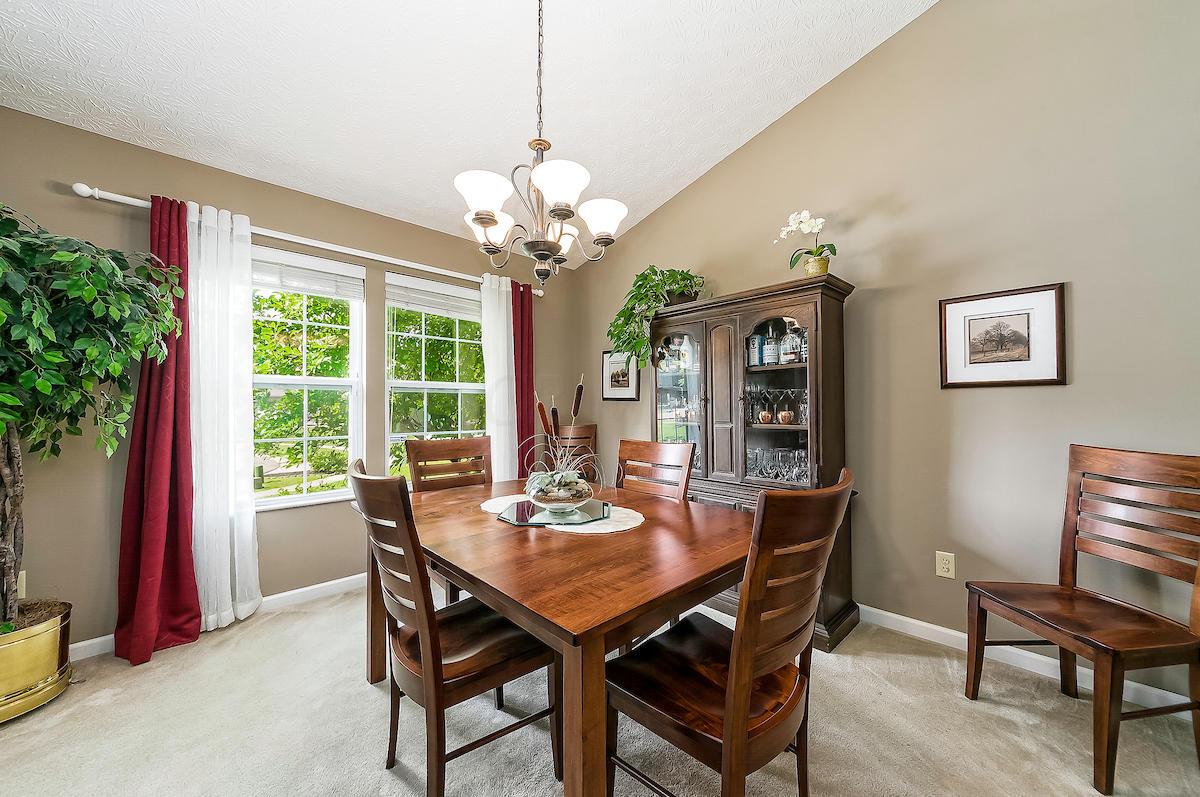 14 Ravine View Court Pataskala, OH 43062 - Photo 5 of 41 Gallery Image 5