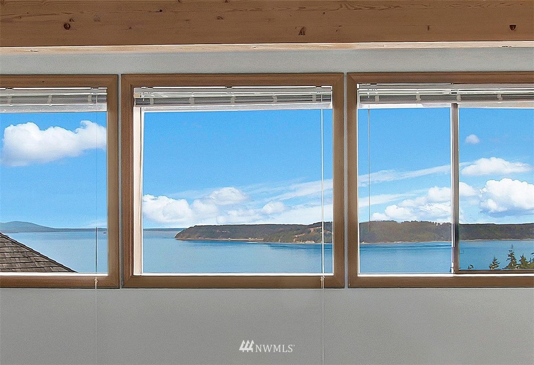 6720 139th Place Southwest Edmonds, WA 98026 - Photo 21 of 27 a view of outdoor space