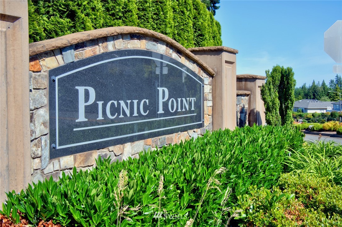 6720 139th Place Southwest Edmonds, WA 98026 - Photo 26 of 27 a sign broad on the side of a building