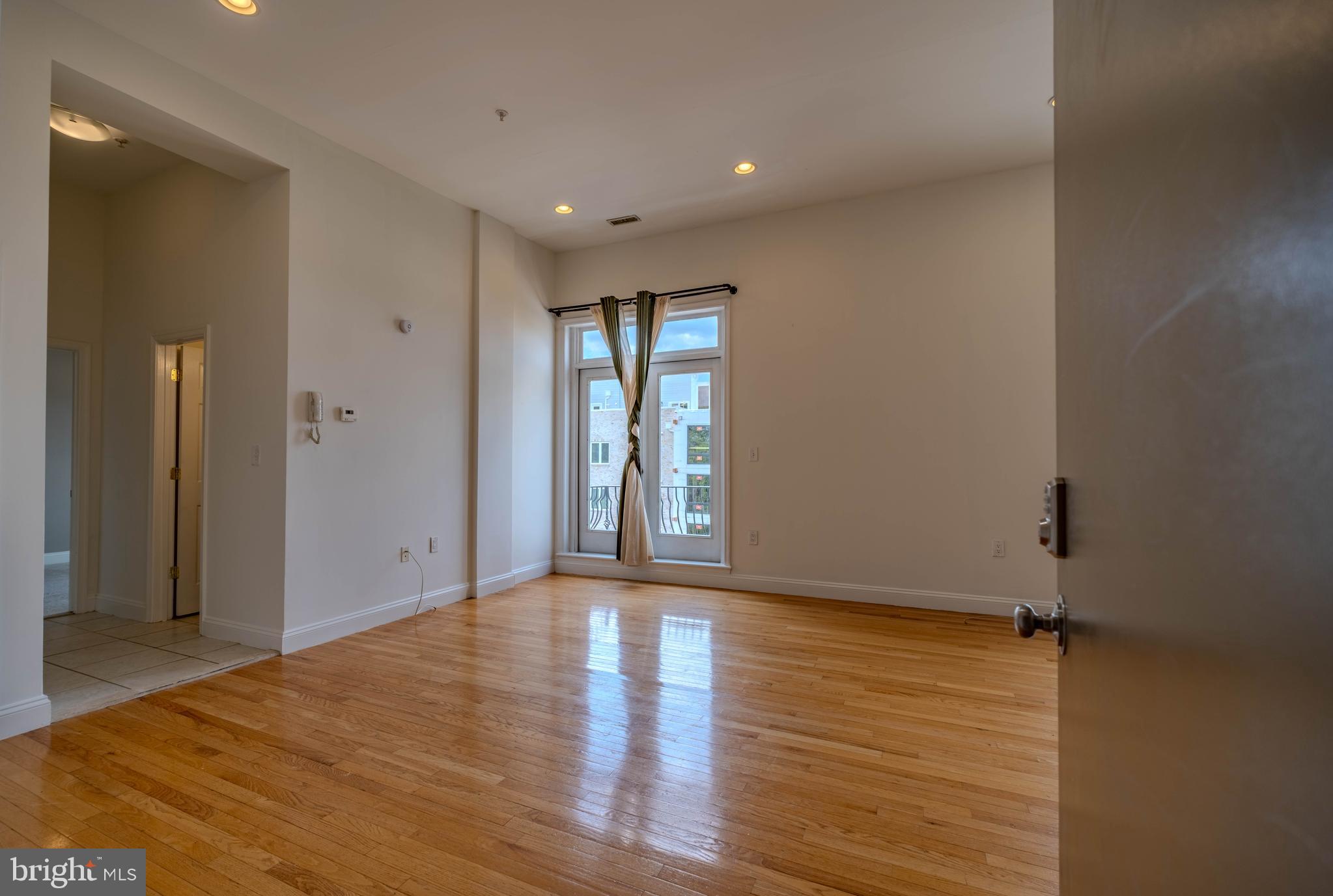 1629 L Street Northeast, Unit 305 Washington, DC 20002 - Photo 15 of 27