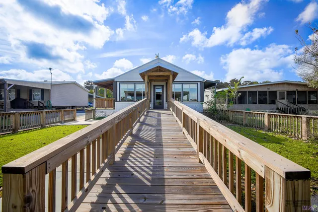 $665,000 | 1015 Eagle Drive, Pierre Part, LA 70339