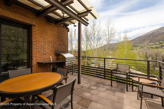 $45,000 | 101 North Spring Street, Unit 302, Aspen, CO 81611