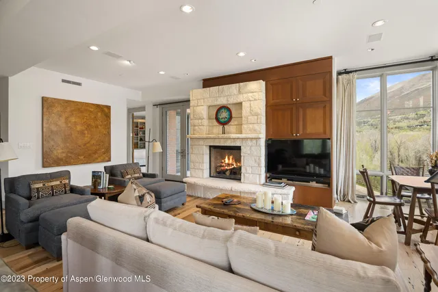 $45,000 | 101 North Spring Street, Unit 302, Aspen, CO 81611