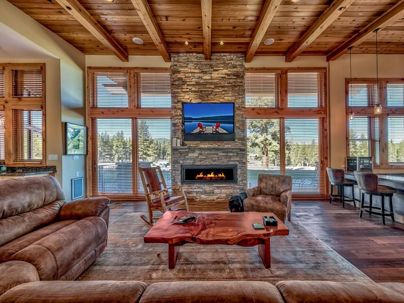 11667 Henness Road Truckee, CA 96161 - Photo 3 of 14 Gallery Image 3