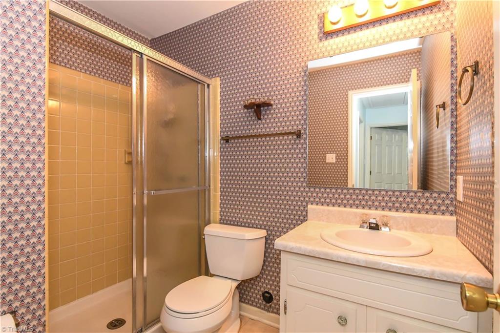 4900 A Tower Road Greensboro, NC 27410 - Photo 9 of 13 Gallery Image 9
