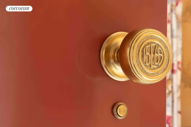 $9,995,000 | 15 East 69th Street, Unit 9A | Lenox Hill