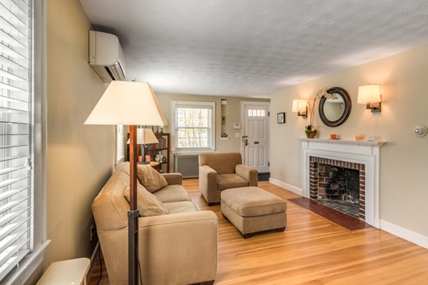 6 Crosby Road Wakefield, MA 01880 - Photo 7 of 30 Gallery Image 7