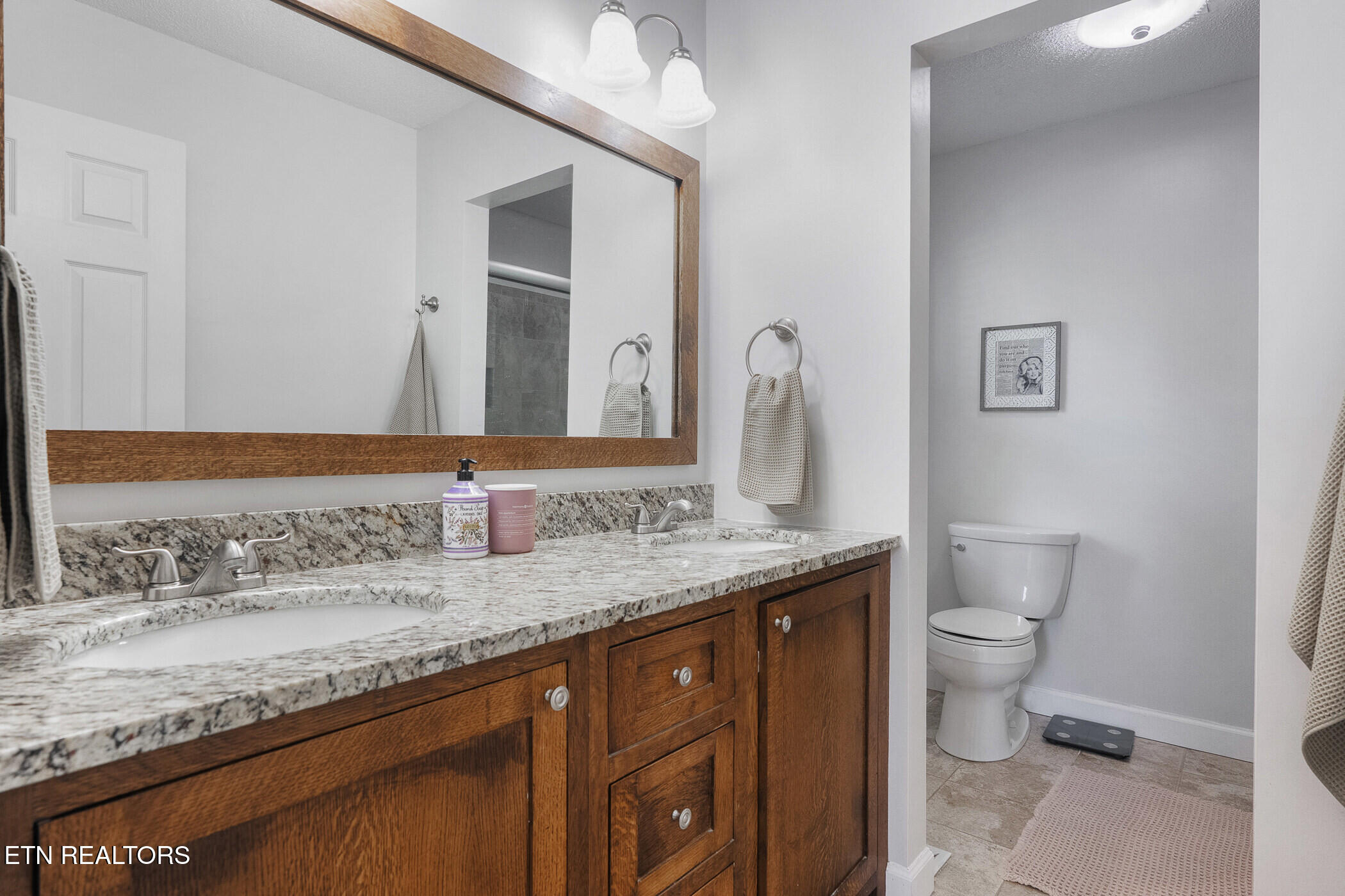 9140 Colchester Ridge Road Knoxville, TN 37922 - Photo 27 of 35 Primary Bath