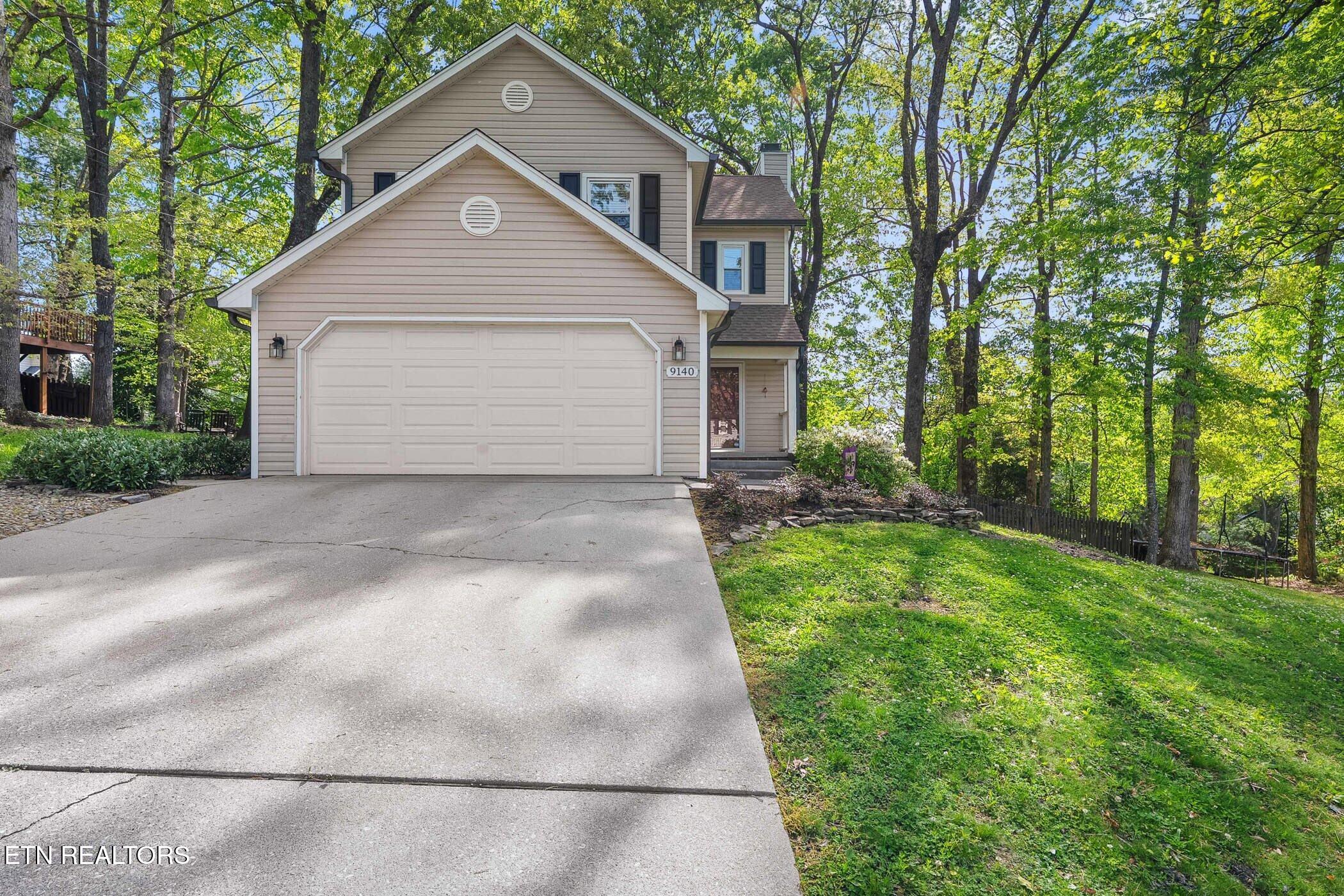 9140 Colchester Ridge Road Knoxville, TN 37922 - Photo 3 of 35 Front
