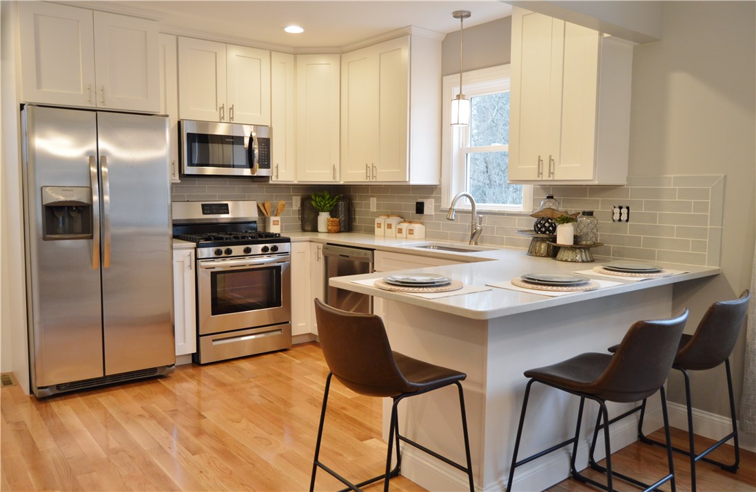 120 Columbia Heights Road, Unit 2 Charlestown, RI 02813 - Photo 9 of 41 Gallery Image 9