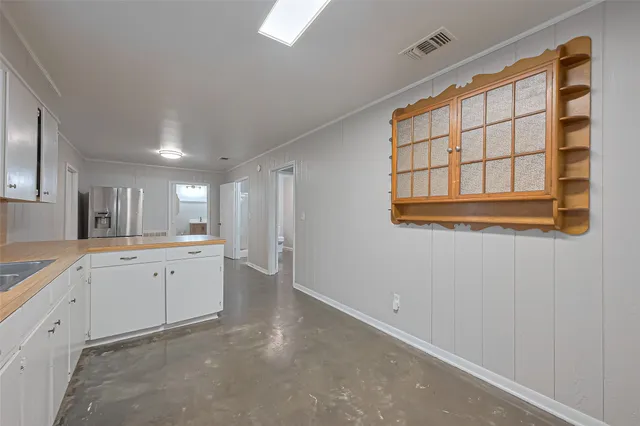 $249,900 | 8017 Colorado Street, East Bernard, TX 77435