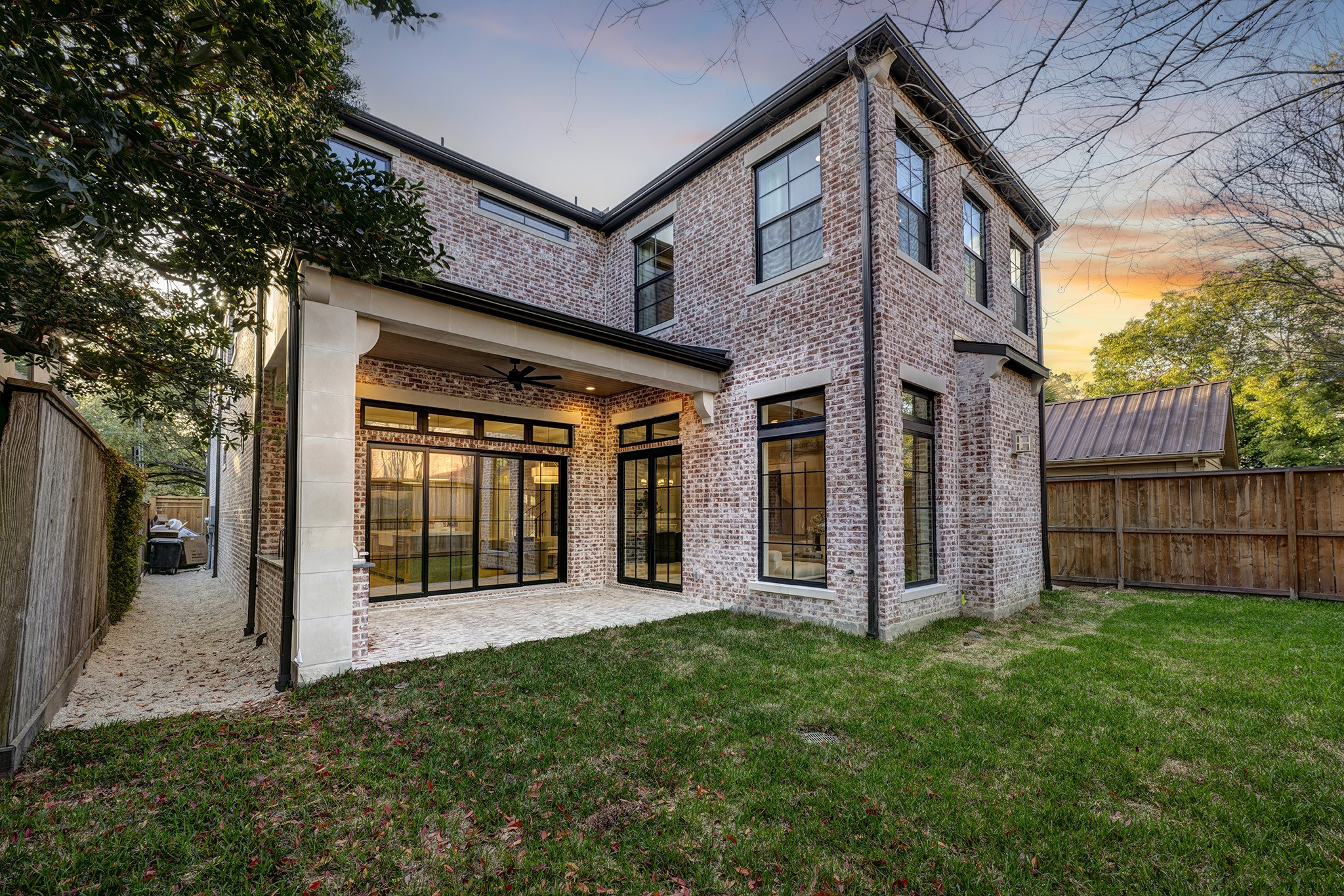 4819 Mandell Street Houston, TX 77006 - Photo 35 of 35