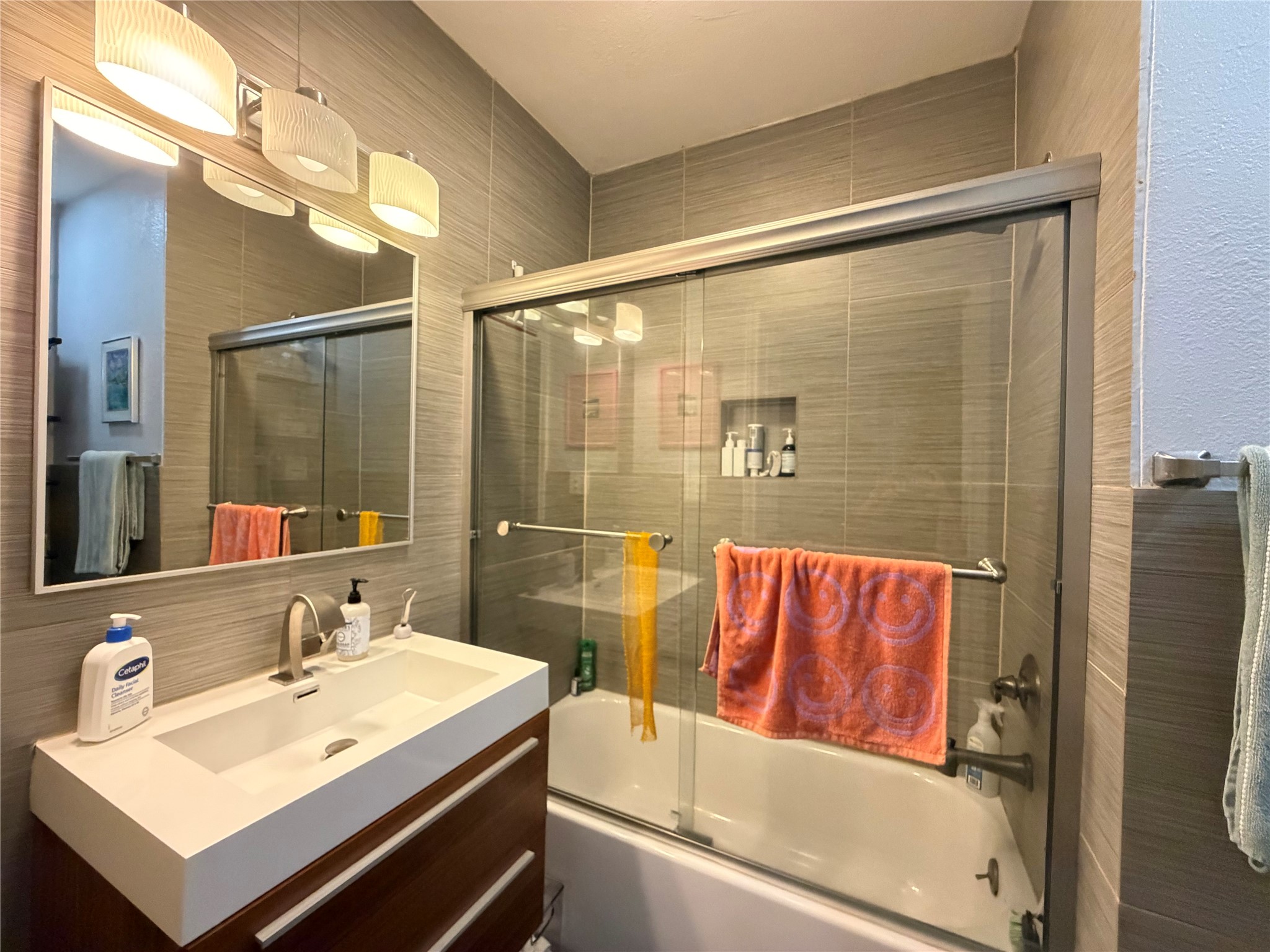 4402 Duval Street, Unit B Austin, TX 78751 - Photo 8 of 24