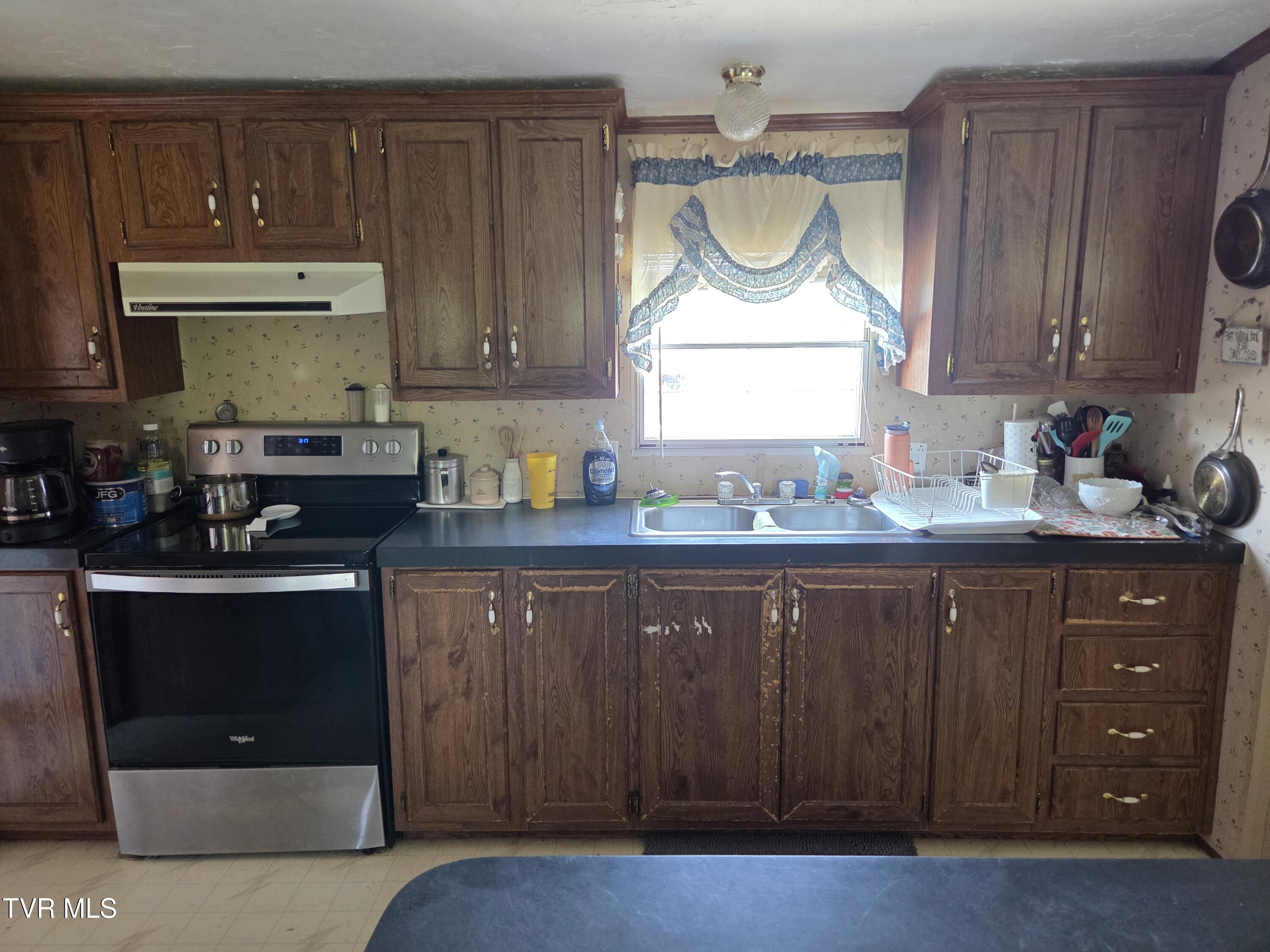 114 Miller Street Limestone, TN 37681 - Photo 28 of 49 24