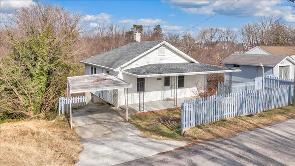 $191,493 | 1925 Willis Street, Salem, VA 24153