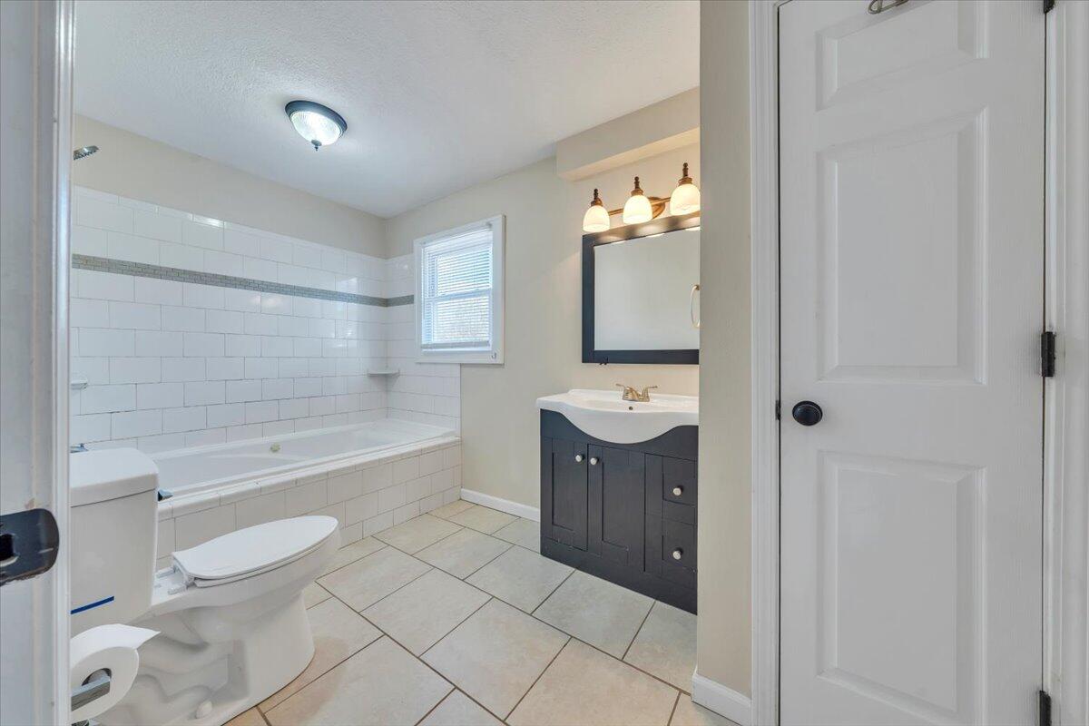 1925 Willis Street Salem, VA 24153 - Photo 17 of 22 Bathroom1