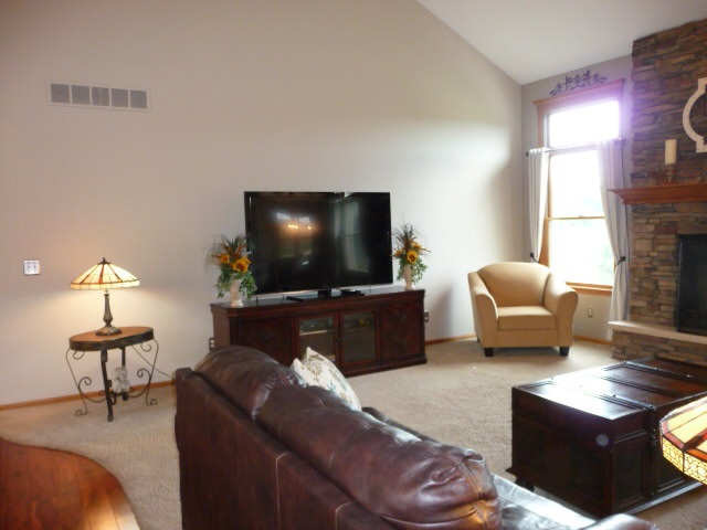 7181 Hawthorne Ridge Roscoe, IL 61073 - Photo 9 of 25 Gallery Image 9