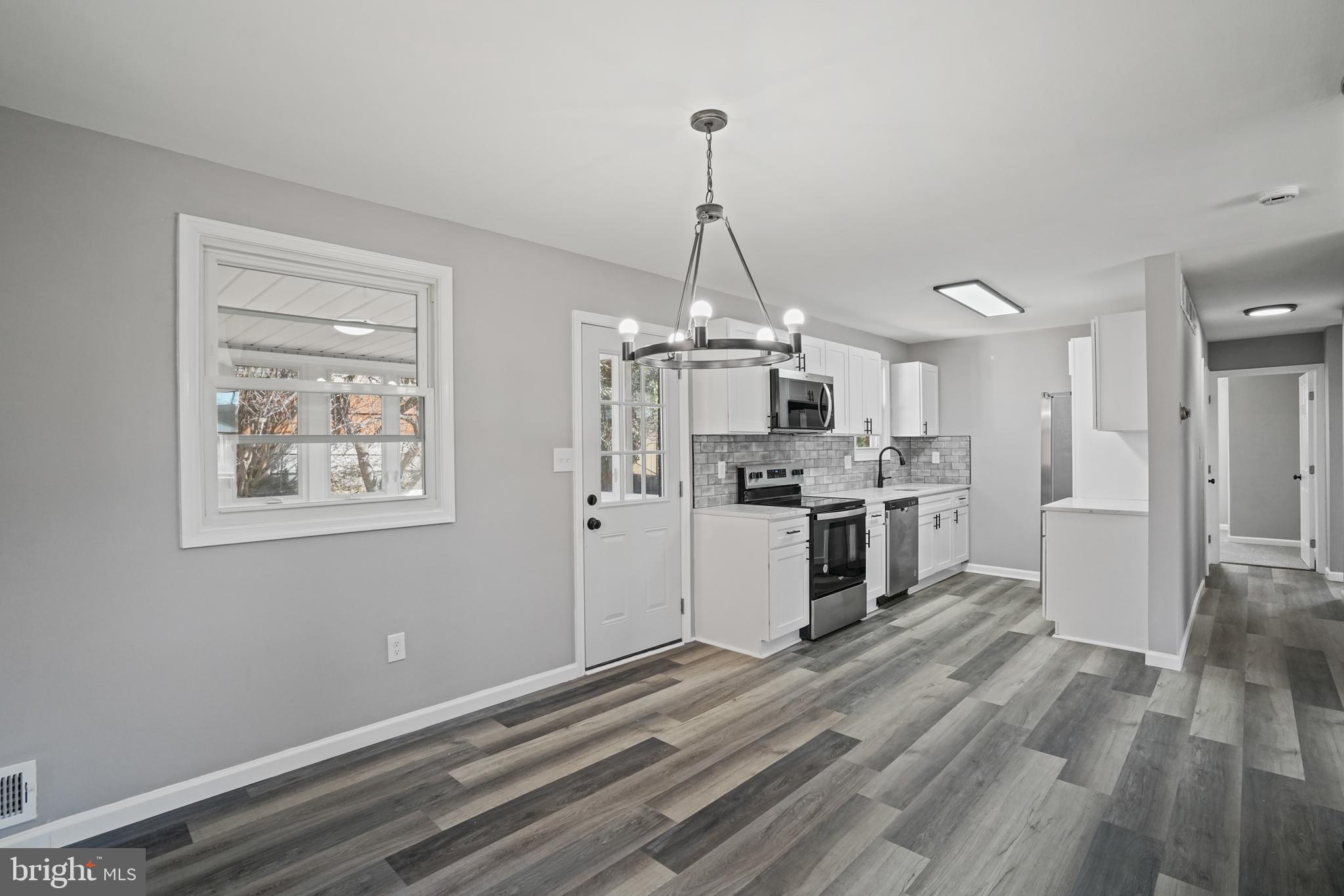 312 Brockton Road Oxon Hill, MD 20745 - Photo 8 of 39 Dining Room with access to sun room