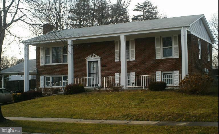 11607 Roulade Place Clinton, MD 20735 - Photo 7 of 7 Exterior (Front)