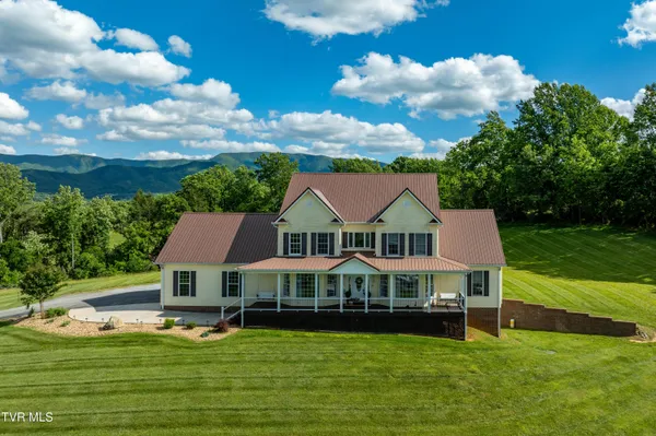 $950,000 | 7540 Erwin Highway, Chuckey, TN 37641