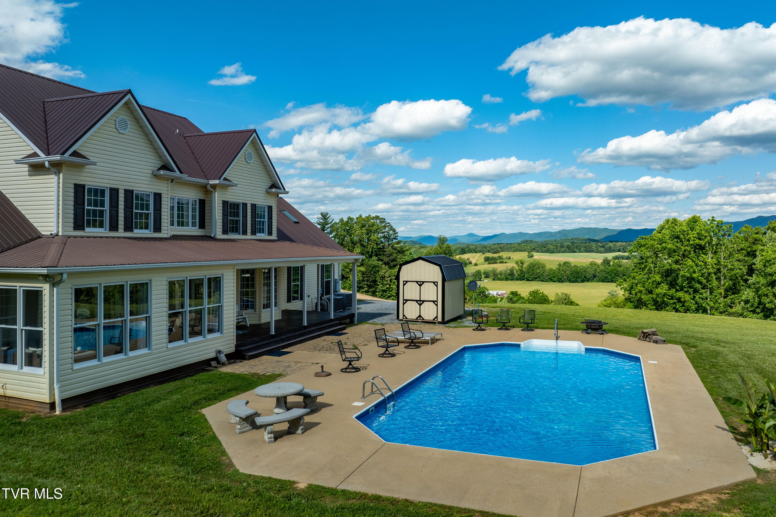 7540 Erwin Highway Chuckey, TN 37641 - Photo 60 of 77 7540 Erwin Hwy (62 of 146)