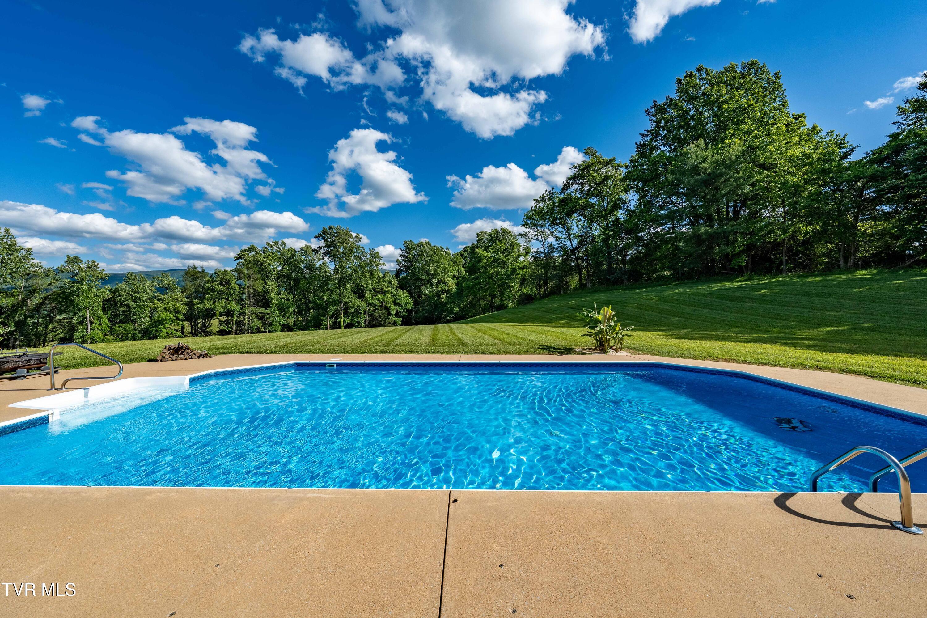 7540 Erwin Highway Chuckey, TN 37641 - Photo 61 of 77 7540 Erwin Hwy (87 of 146)