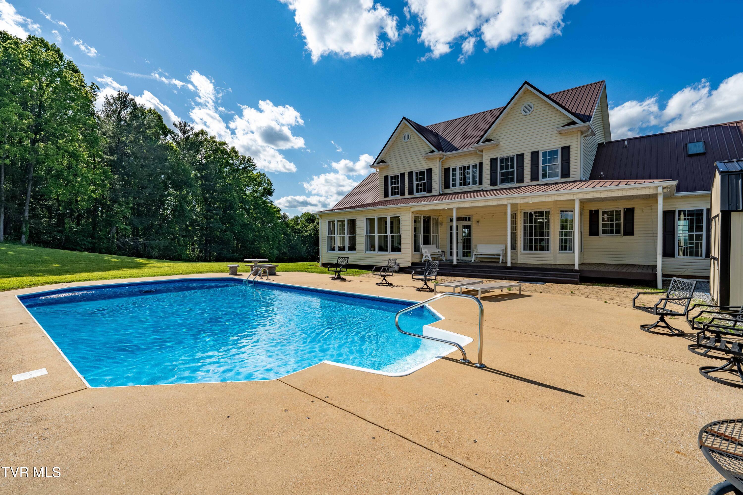 7540 Erwin Highway Chuckey, TN 37641 - Photo 65 of 77 7540 Erwin Hwy (91 of 146)