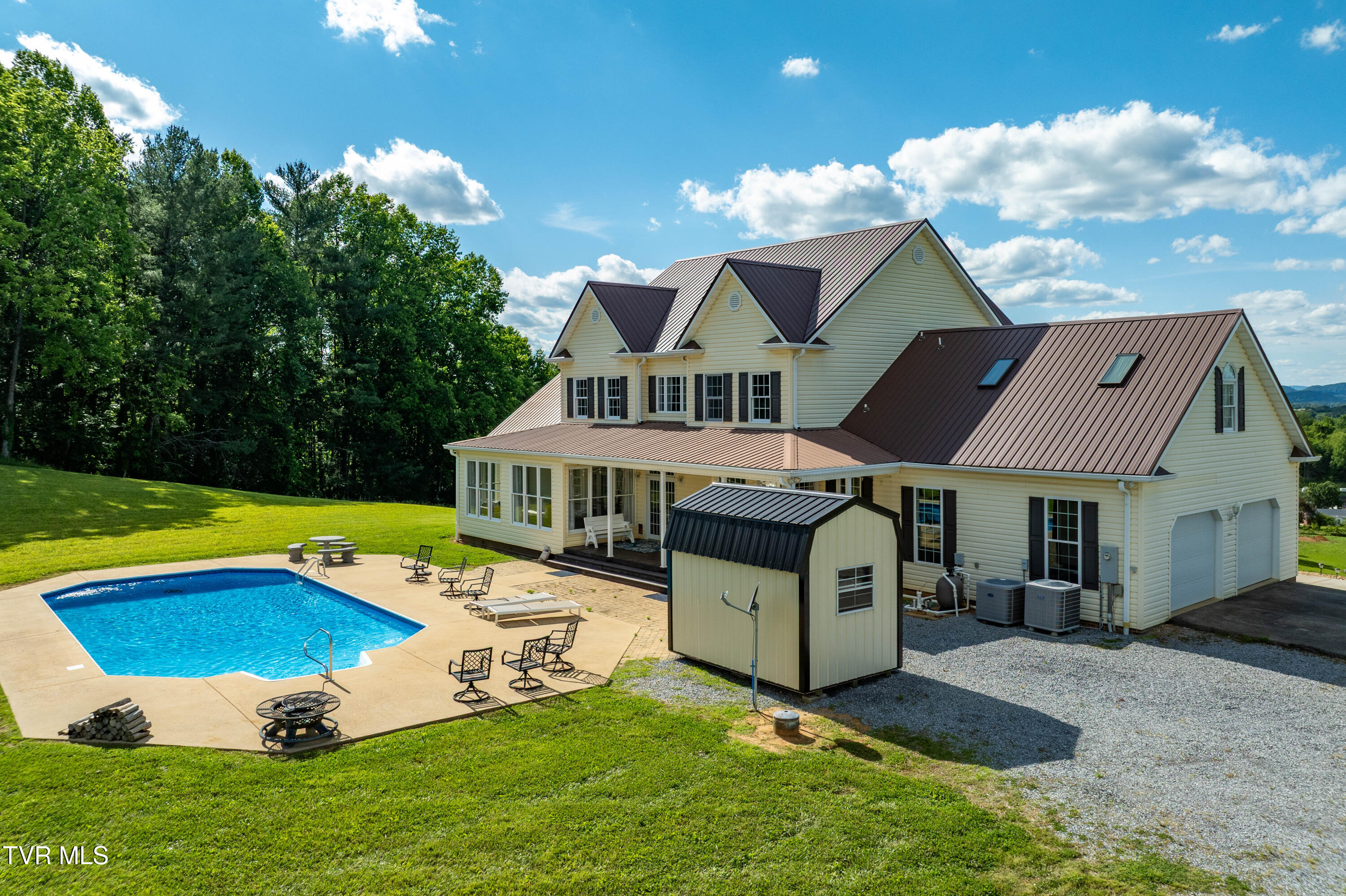 7540 Erwin Highway Chuckey, TN 37641 - Photo 66 of 77 7540 Erwin Hwy (59 of 146)