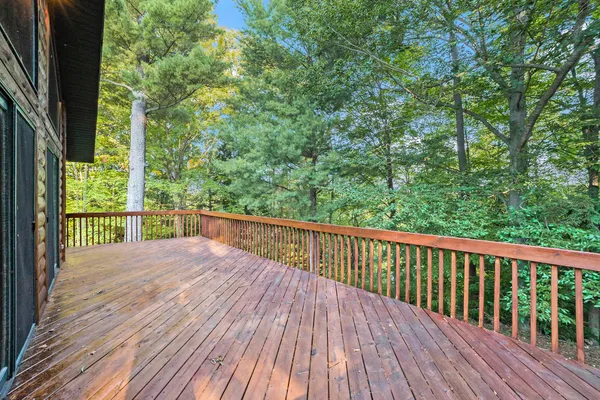 $600,000 | 4615 West 112th Street, Grant, MI 49327