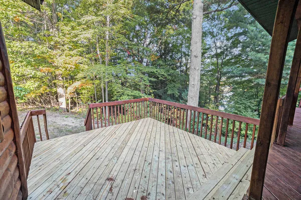 $600,000 | 4615 West 112th Street, Grant, MI 49327