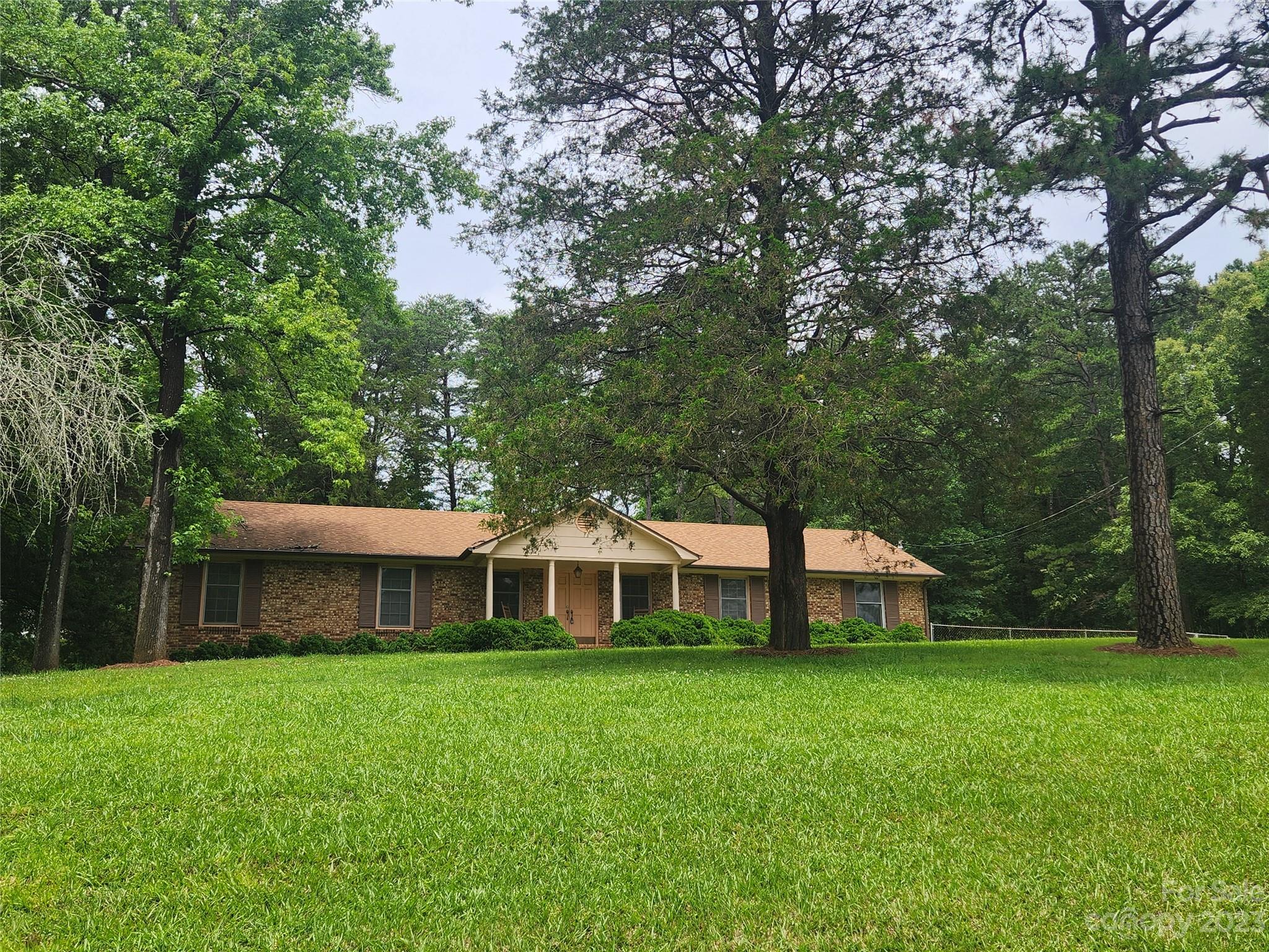 128 Devine Street Stanley, NC 28164 - Photo 3 of 36