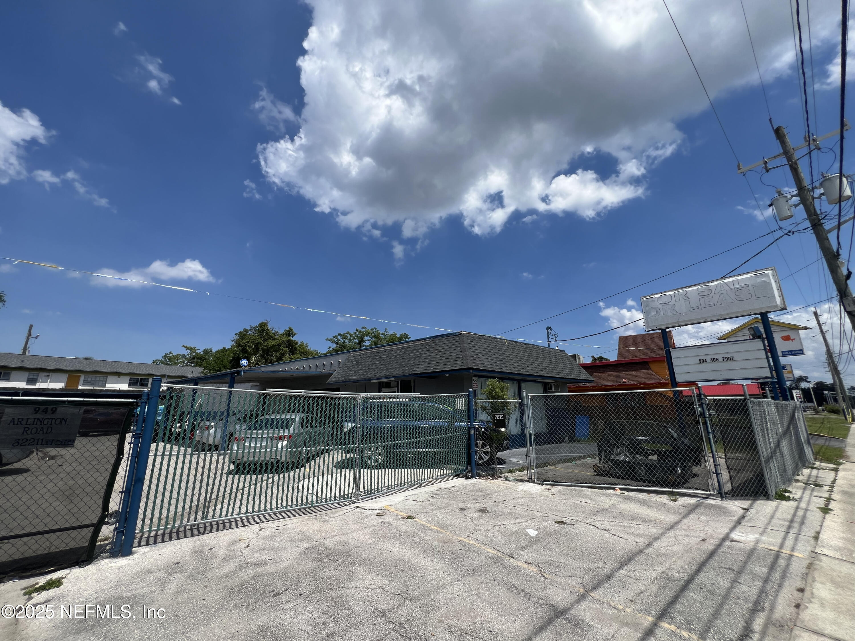 a view of house and outdoor space