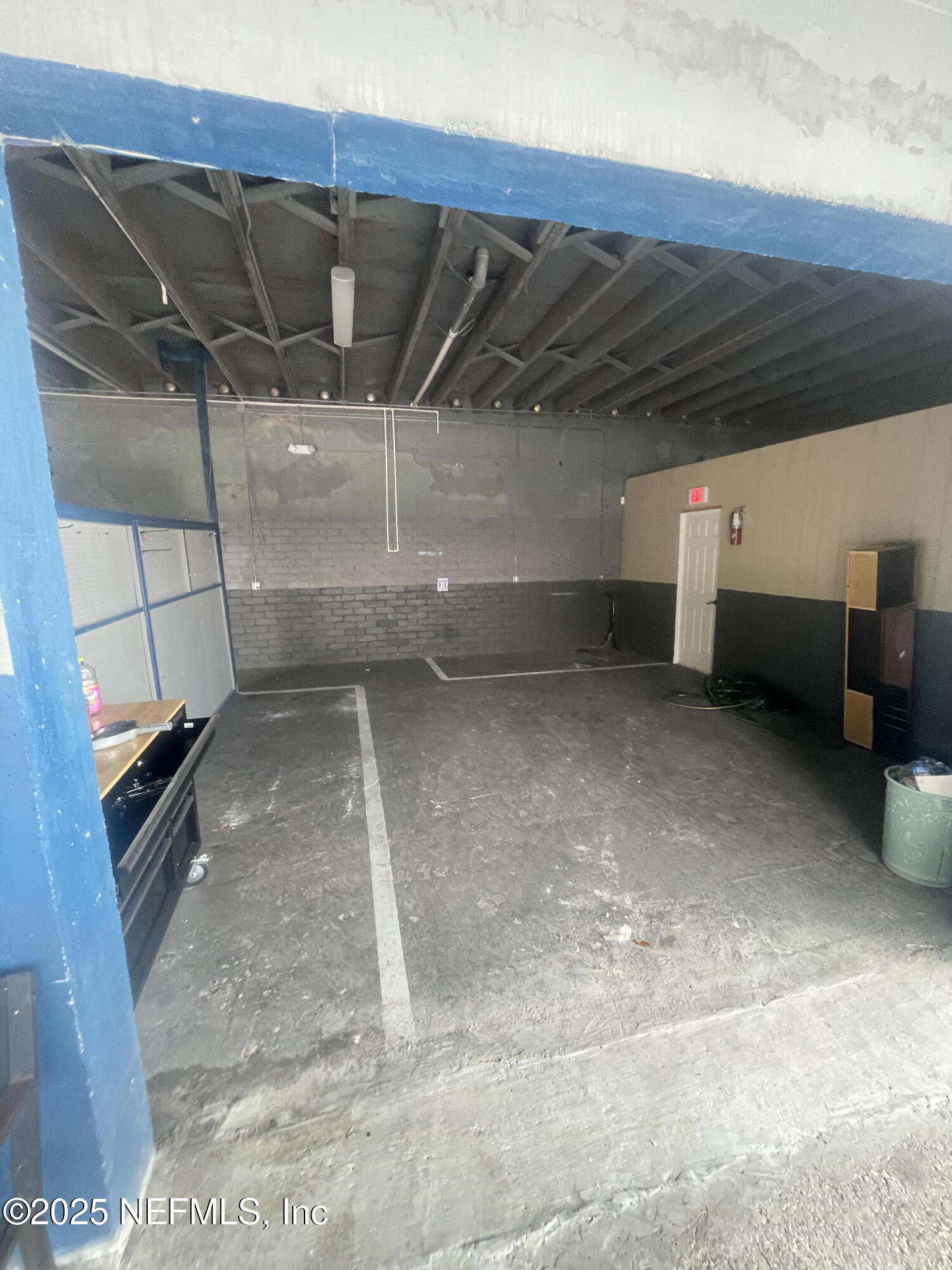 949 Arlington Road North Jacksonville, FL 32211 - Photo 23 of 25 a view of a room with racks