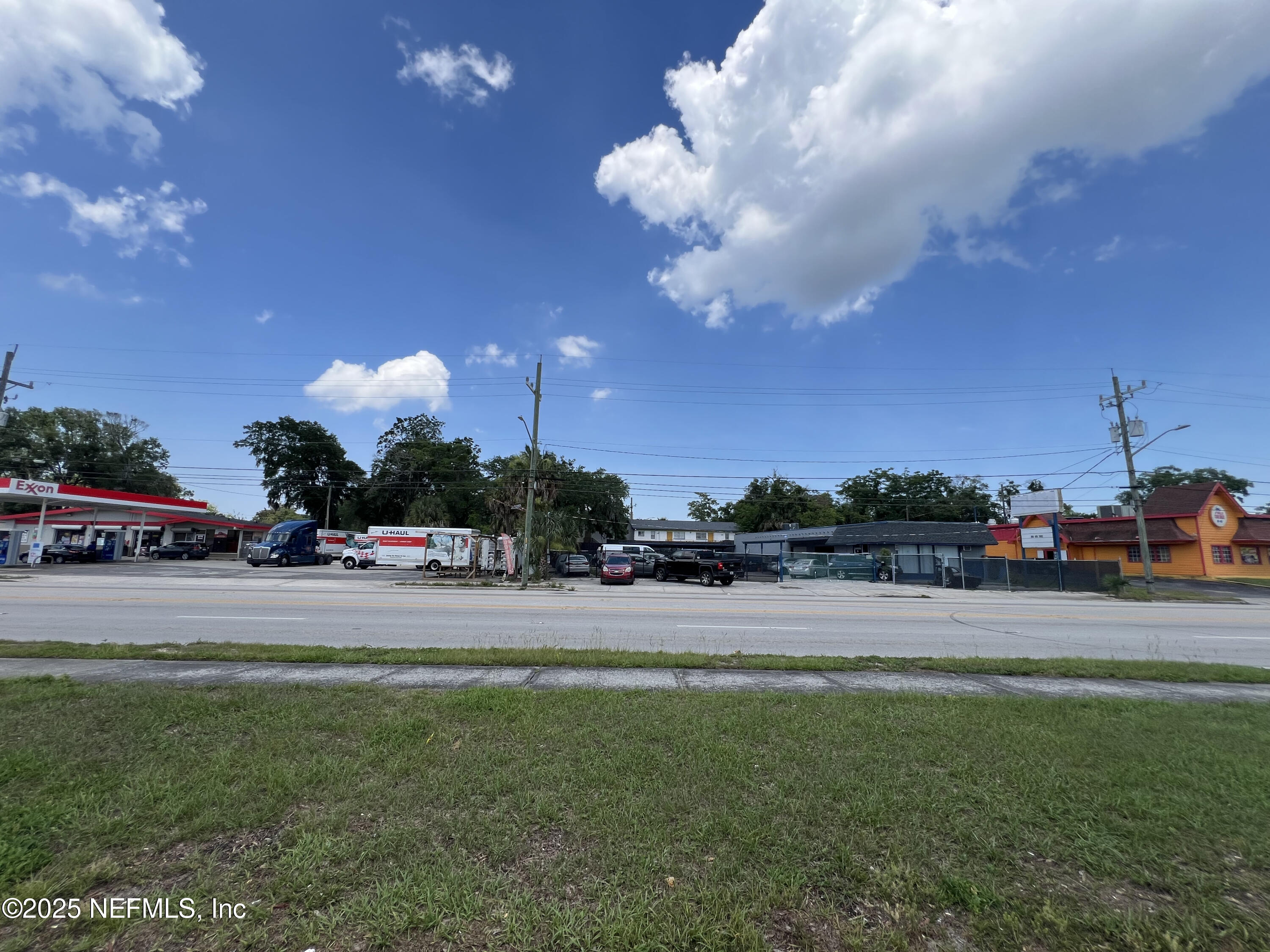 949 Arlington Road North Jacksonville, FL 32211 - Photo 10 of 25 a view of a street