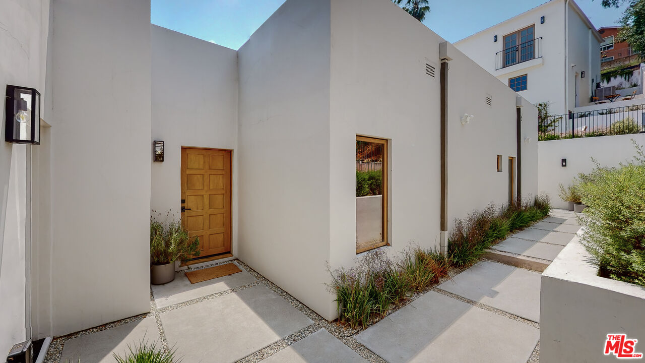 4865 Wicopee Street Los Angeles, CA 90041 - Photo 35 of 43 a view of entryway with interior