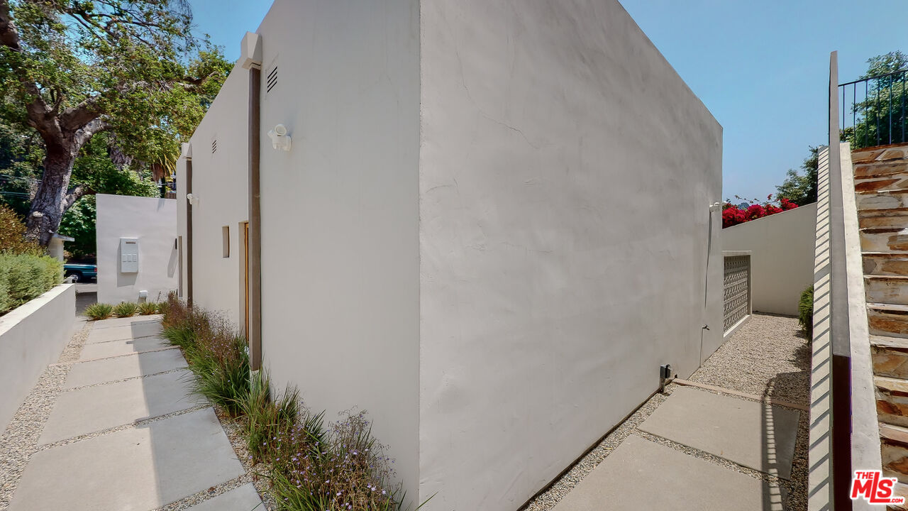 4865 Wicopee Street Los Angeles, CA 90041 - Photo 36 of 43 a view of a corridor