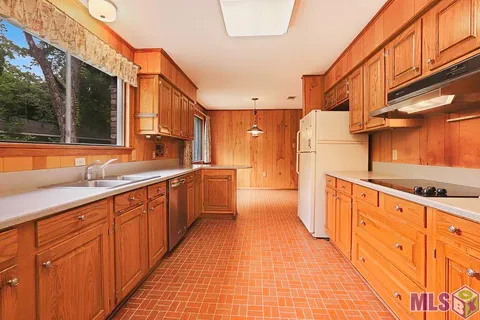 $375,000 | 644 Castle Kirk Drive, Baton Rouge, LA 70808