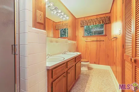 $375,000 | 644 Castle Kirk Drive, Baton Rouge, LA 70808
