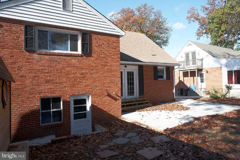 10029 Brunett Avenue Silver Spring, MD 20901 - Photo 22 of 24 Exterior (Rear)