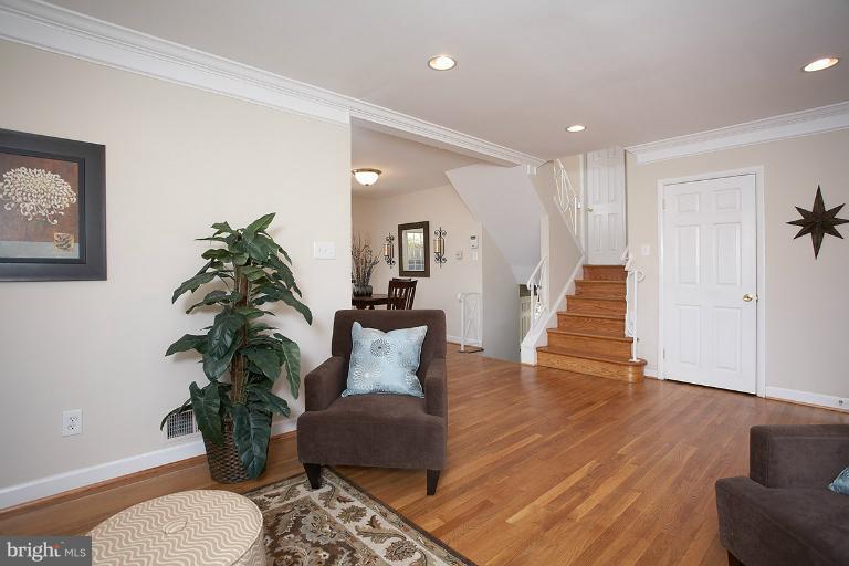 10029 Brunett Avenue Silver Spring, MD 20901 - Photo 5 of 24 View