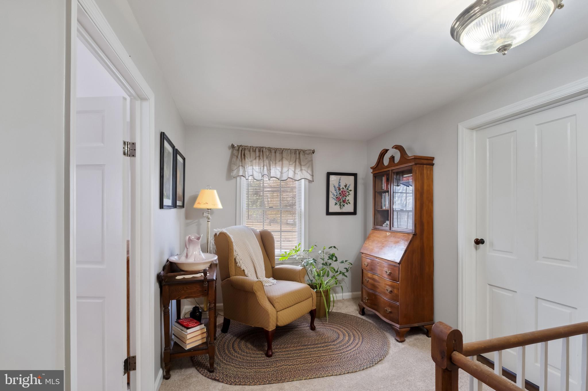 3421 Allen Road Eden, MD 21822 - Photo 40 of 56 a living room with furniture and a lamp