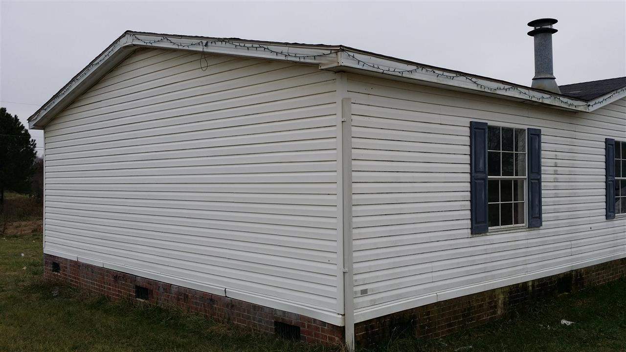 347 Wesley Ellison Road Williamston, SC 29697 - Photo 3 of 14