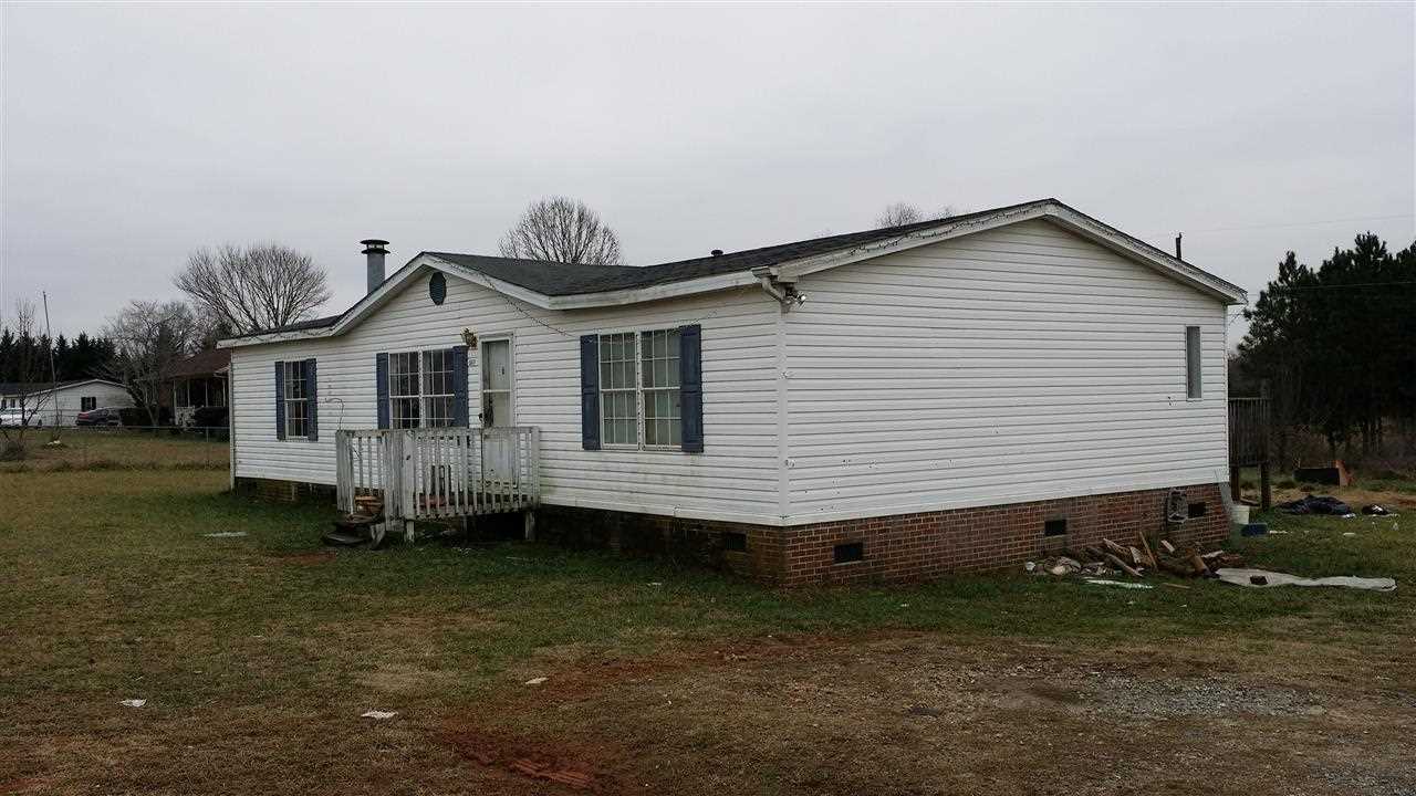 347 Wesley Ellison Road Williamston, SC 29697 - Photo 4 of 14