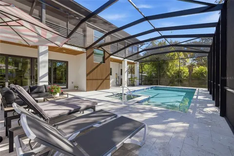 $1,895,000 | 639 43rd Avenue North, St. Petersburg, FL 33703