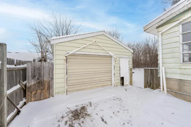 $130,000 | 111 Fountain Street, Marshall, MI 49068