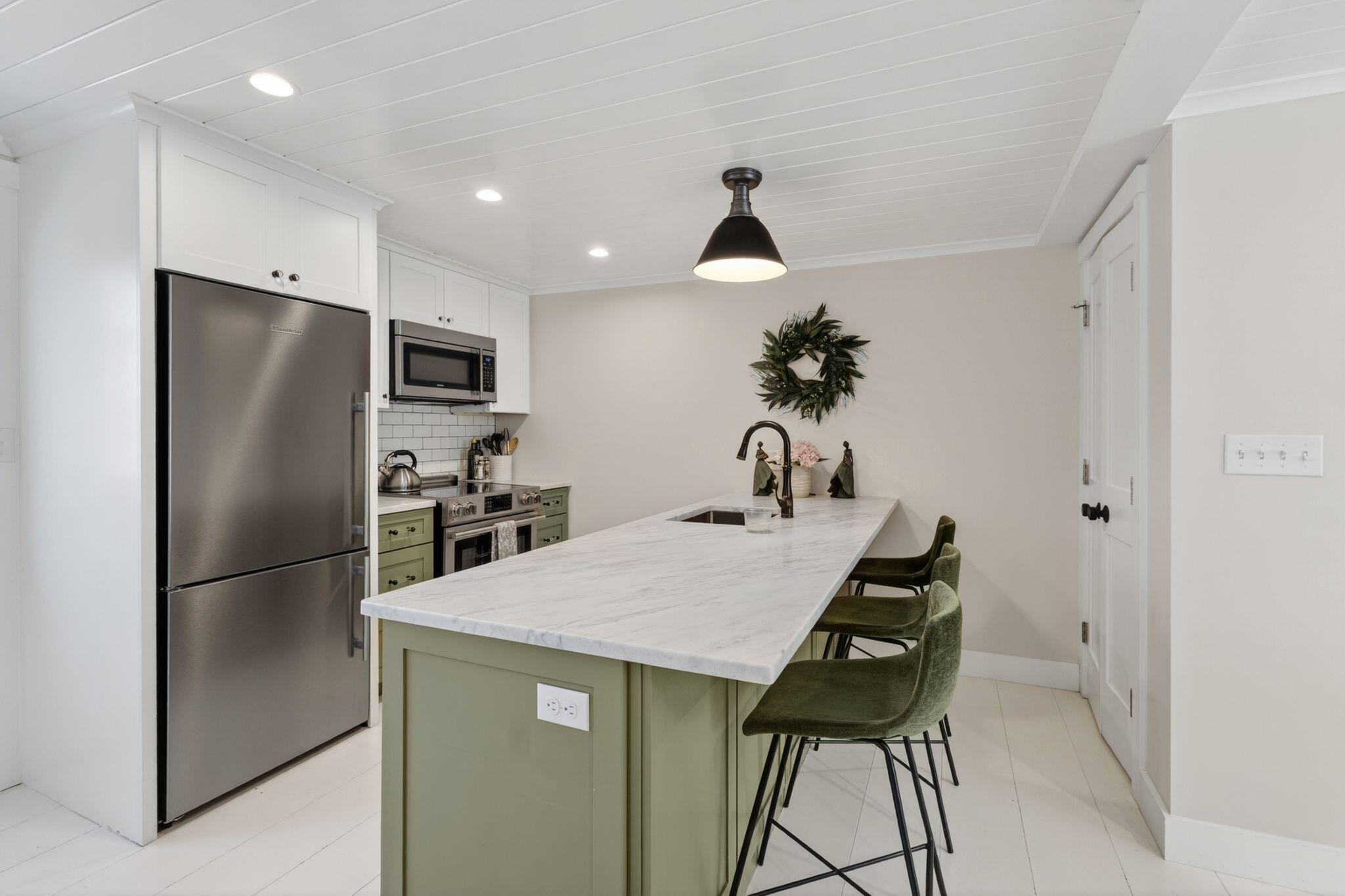 15 Langsford Road, Unit 8 Kennebunkport, ME 04046 - Photo 10 of 36 Lovely kitchen